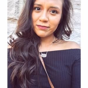 Meet your Posher, Cinthia